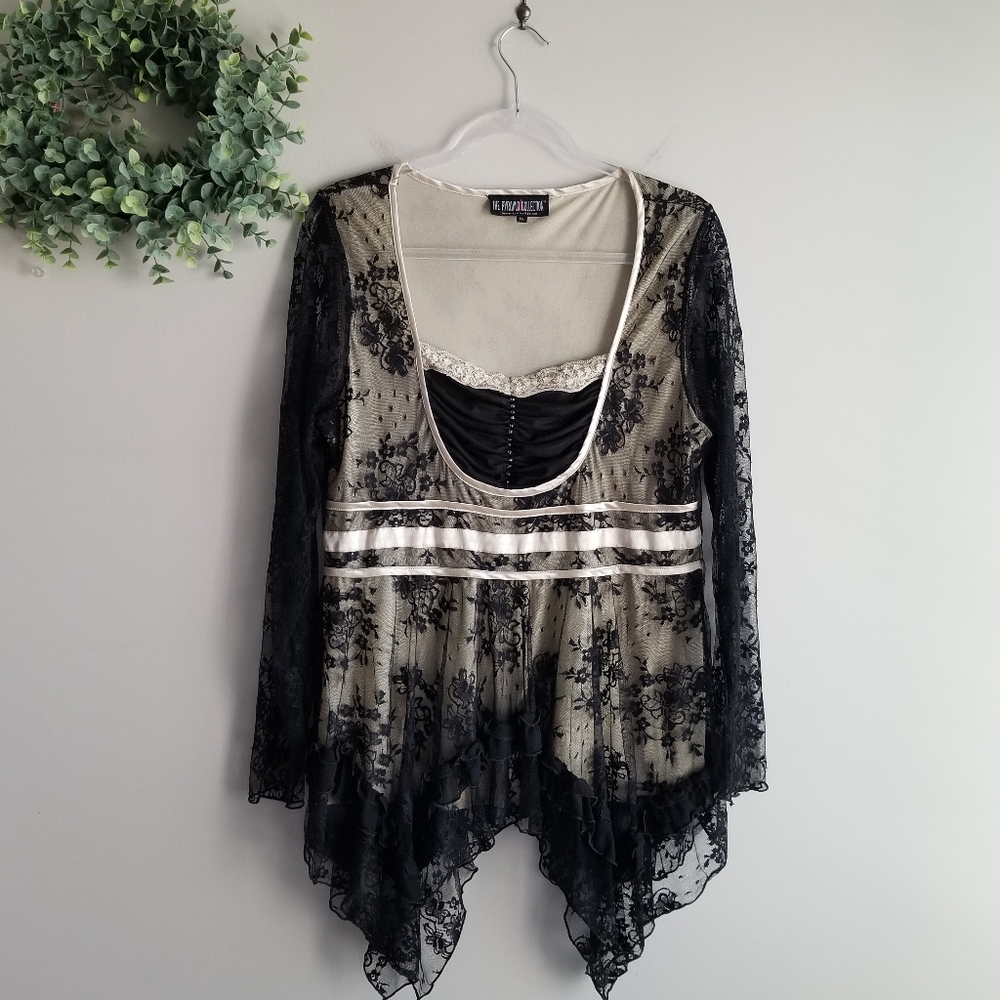 PYRAMID COLLECTION Black Nude Lace Top Ruffles 1XL